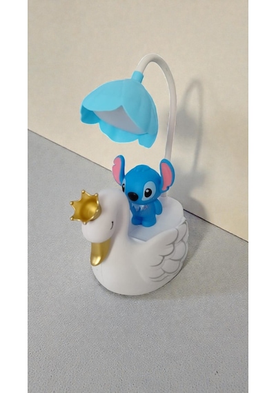 Kuğu Stitch Masa Üzeri Gece Lambası Hediyelik Ürün Boyut:20 10 Cm Çok Renkli