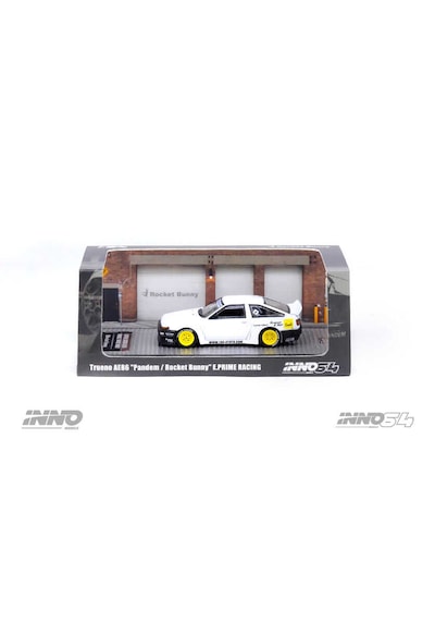 Inno 1/64 Toyota Corolla Trueno Ae86 "pandem / Rocket Bunny" White Beyaz