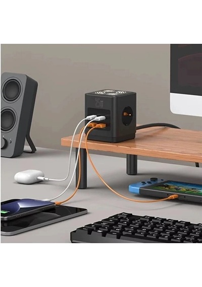 Akım Korumalı 3 Lü Priz Gece Lambalı 25w 2xusb 2xtype-c Çıkış Yüksek Gerilim Koruma Priz Çoğaltıcı