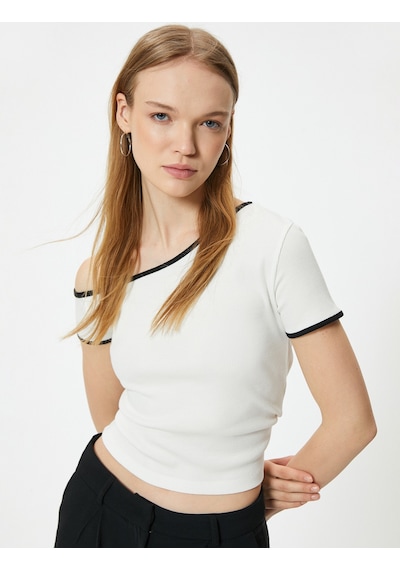 Koton Kayık Yaka Tişört Biyeli Düşük Omuzlu Kısa Kollu Slim Fit Ekru 4sal10968ık Ekru