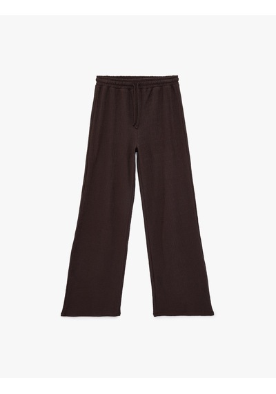 Koton Yüksek Bel Rahat Kalıp Geniş Paça Beli Bağcıklı Pantolon Kahverengi 6sal40021ık Kahve Koton Yüksek Bel Rahat Kalıp Geniş Paça Beli Bağcıklı Pantolon Kahverengi 6sal40021ık Kahve
