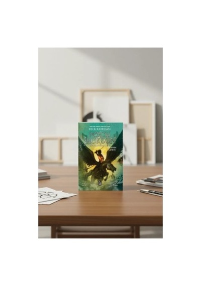 Ciltsiz Titan'ın Laneti: Rick Riordan'ın Yunan Mitolojisi