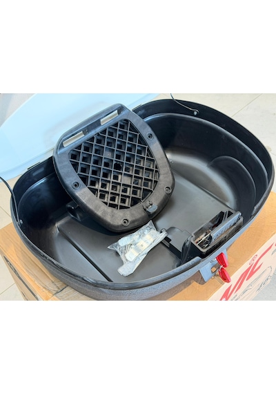 Motosiklet Arka Çanta 46 Litre Motorsiklet Kurye Çantası Siyah Renk Beyaz