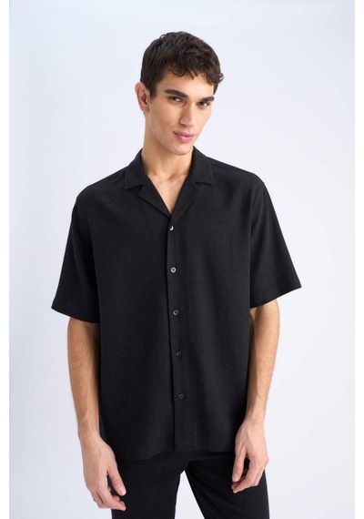 DeFacto Relax Fit Polo Yaka Pamuklu Yazlık Kısa Kollu Siyah Gömlek D8875AX25SMBK81