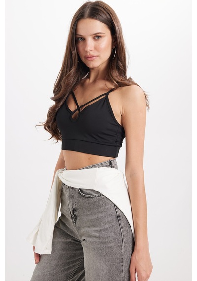 Tudors Kadın Slim Fit Dar Kesim Çapraz Bağlamalı Askılı V Yaka Siyah Crop -51182