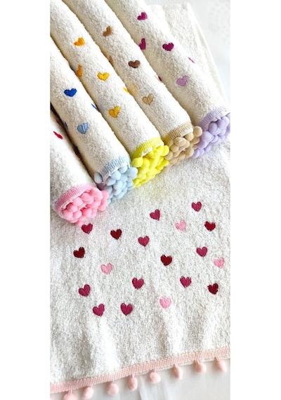 Annem 30x50 Cm. Çeyizlik 6'lı Set Kalp Nakışlı Ponponlu Bukle Lüks Havlu Seti Çok Renkli