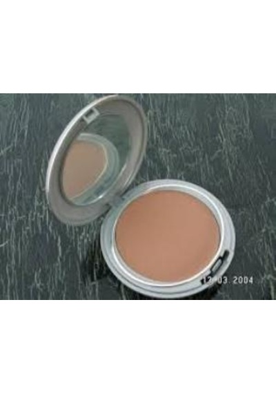 Barbara Bort Silken Cream Fondöten No:02