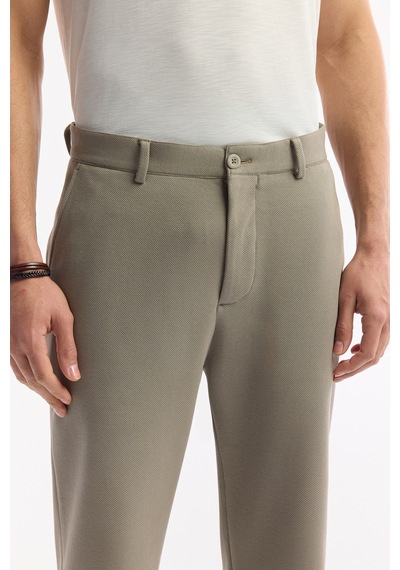 Avva Erkek Yağ Yeşili Klasik Bel Pamuklu Jersey Carrot Fit Pantolon A51y3013