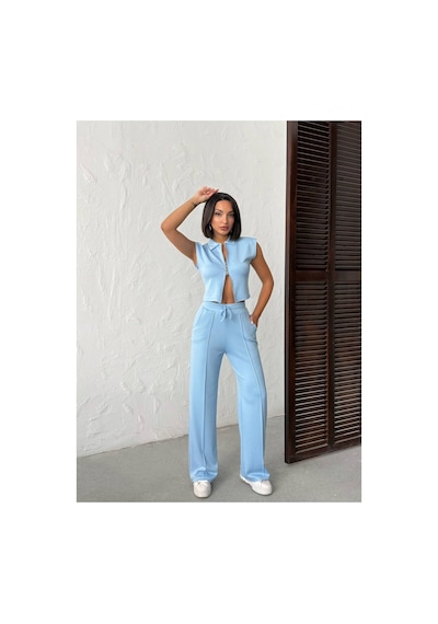 Meecy Kadın Polo Yaka Fermuarlı Crop Yelek Ve Geniş Paça Çimalı Pantolon İkili Takım Mavi Mavi Meecy Kadın Polo Yaka Fermuarlı Crop Yelek Ve Geniş Paça Çimalı Pantolon İkili Takım Mavi Mavi