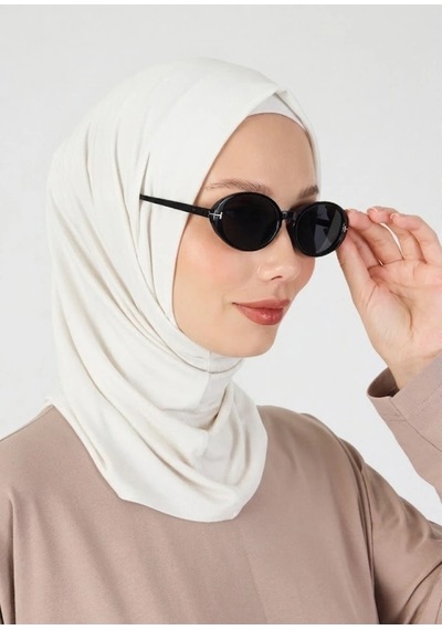 Butikgiz Kadın Gözlük Ve Kulaklık Girişli Boyun Kapatıcı Spor Rahat %100 Pamuklu Penye Tesettür Bone Beyaz