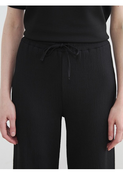 Lcw Modest Siyah Beli Lastikli Dokulu Kadın Pantolon