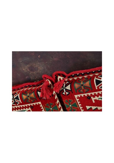 Otantik Şark Köşesi Takımı Kırmızı Anadolu 18 Parça Kilim Ve Puf Dahil Süngerli Sedir Seti Otantik Şark Köşesi Takımı Kırmızı Anadolu 18 Parça Kilim Ve Puf Dahil Süngerli Sedir Seti