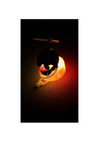 Sevimli Pervaneli Işıklı Kasklı Led Işıklı Sarı Ördek Yapışkanlı Araba Ve Motosiklet Gidon Aksesuarı