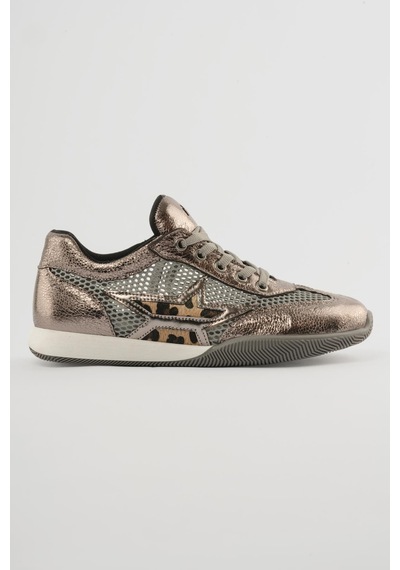 Mubiano Kadın Sneaker Fileli Rugan Detaylı Leopar Yıldızlı Spor Ayakkabı İlya Platin Platin Mubiano Kadın Sneaker Fileli Rugan Detaylı Leopar Yıldızlı Spor Ayakkabı İlya Platin Platin