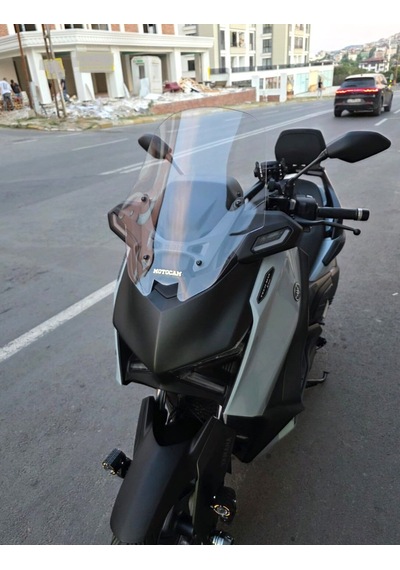 Motocam Yamaha Xmax Techmax Ön Cam 2025-2026 Model 52cm Şeffaf Renkli 4mm Asansörlü