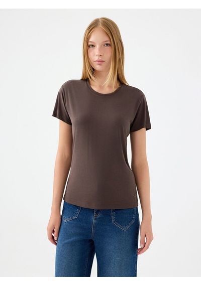 Slim Fit Kadın Tshirt K.kol Koyu Kahve