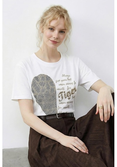 Shade Kadın Leopar Kalp Taş İşlemeli Bisiklet Yaka Regular Fit T-shirt 2210 60283976 - Beyaz