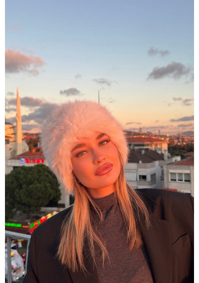 Mollycrush Elit Rus Slav Tarzı Suni Kürklü İçi Deri Peluş Tüylü Kadın Kalpak Şapka Beyaz