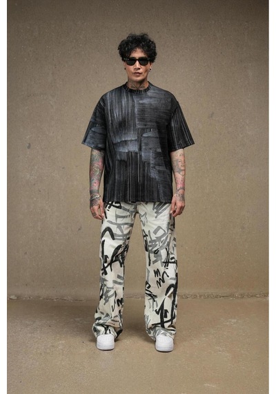 Black Sırt Yazı Detaylı Oversize Tshirt Siyah