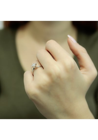 Lova 0,50 Karat Efektli Pırlanta Tektaş Yüzük - 1070094