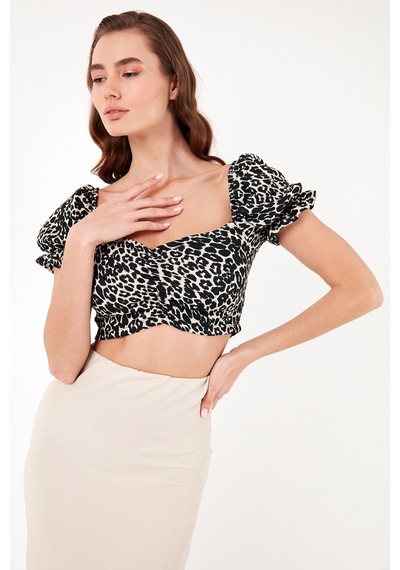 Lela Slim Fit Büzgü Detaylı Kalp Yaka Crop Bayan Bluz 5865601 Leopar