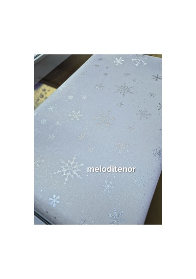Simli Sedefli Sıkıştırılmış Astarlı Salça Lekesi Tutmayan Silinebilir Lüks Linen Kar Tanesi Yıldız Desen Pvc Muşamba Masa Örtüsü Beyaz Gümüş Gri Simli Sedefli Sıkıştırılmış Astarlı Salça Lekesi Tutmayan Silinebilir Lüks Linen Kar Tanesi Yıldız Desen Pvc Muşamba Masa Örtüsü Beyaz Gümüş Gri