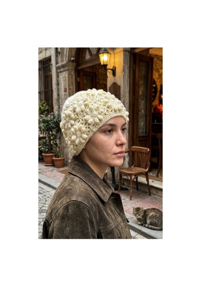 Emybox El Örgüsü Siyah Kadın Bere Tığ İşi Çiçek Motifli Bohem Kışlık Şapka - Vintage Stil Yumuşak Örgü Bere Modeli Limon Sarı