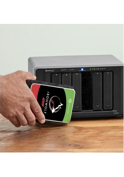 SEAGATE IRONWOLF 10TB 7200RPM 256MB SATA3 6G  it/sn ST10000VN000