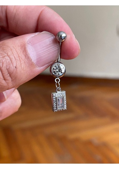 Cerrahi Çelik Piercing Baget Taşlı Piercing Baget Taşlı Göbek Piercingi Kırmızı