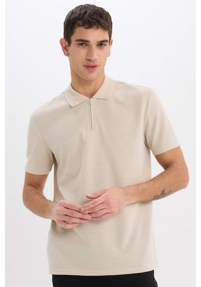 DeFacto Regular Fit Polo Yaka Fermuarlı Kısa Kollu Tişört E4233AX25SMBG737 DeFacto Regular Fit Polo Yaka Fermuarlı Kısa Kollu Tişört E4233AX25SMBG737