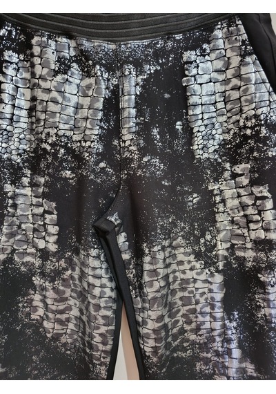 Anne Moda Ankara Kadın, Yüksek,bel,esnek,şık,ışıltılı,büyük Beden Pantolon Gri - Siyah Anne Moda Ankara Kadın, Yüksek,bel,esnek,şık,ışıltılı,büyük Beden Pantolon Gri - Siyah