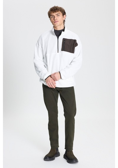 AC&Co / Altınyıldız Classics Erkek Beyaz Oversize Bol Kesim Bato Yaka Cep Detaylı Fermuarlı Soğuk Geçirmez Polar Sweatshirt Beyaz