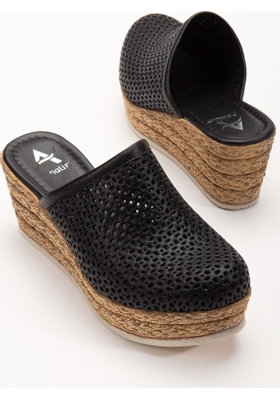 Analin Shoes Kadın Hakiki Deri Burnu Kapalı Dolgu Topuk Terlik Siyah