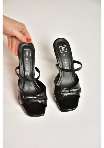 Fox Shoes Y518710209 Siyah İnce Topuklu Kadın Terlik Siyah