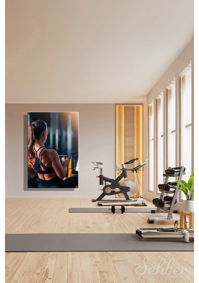 Spor Salonunda Sırt Egzersizi Lat Pulldown Yapan Atletik Bir Kadın Dikey Kanvas Tablo 3908 Çok Renkli