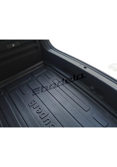 2015 Skoda Super B Bagaj Havuzu Araca Özel Logolu Dizayn Superb