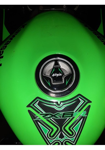 Kawasaki Zx6R Tankpad Seti