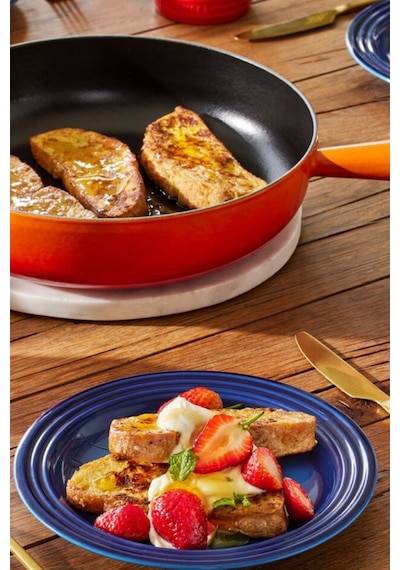 Le Creuset Renkli Dayanıklı Tasarım Seramik Kahvaltı Tabağı 22 Cm Mavi