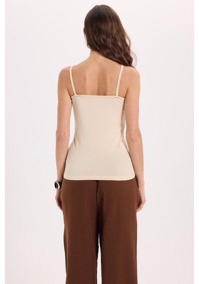 Tudors Kadın Slim Fit Dar Kesim Kolsuz V Yaka Dantel Detaylı Pamuklu Likralı Bej Crop-51074 Sarı