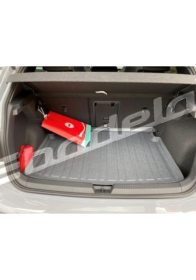 Volkswagen Golf 8 R Lıne Uyumlu Bagaj Havuzu Kokusuz Kaucuk 3D