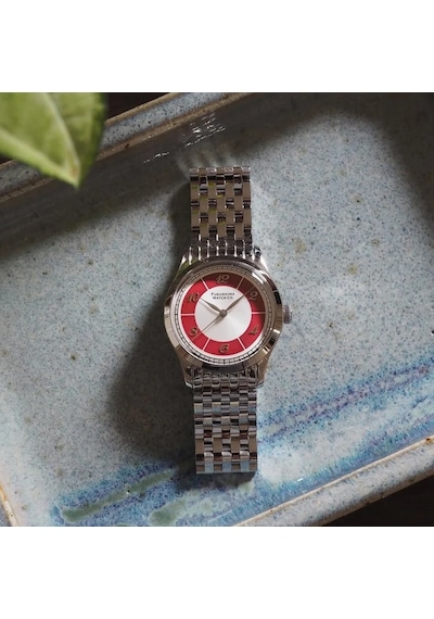Futaba Scarlet Red Kol Saati Gümüş