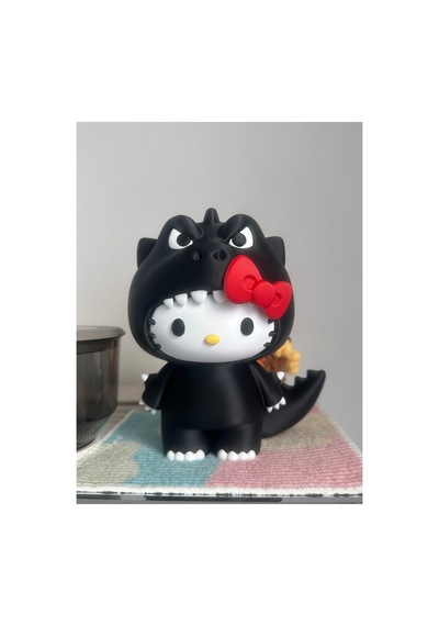 Godzilla X Hello Kitty Temalı 3d Baskı Dekoratif Figür Siyah Tasarım Biblo