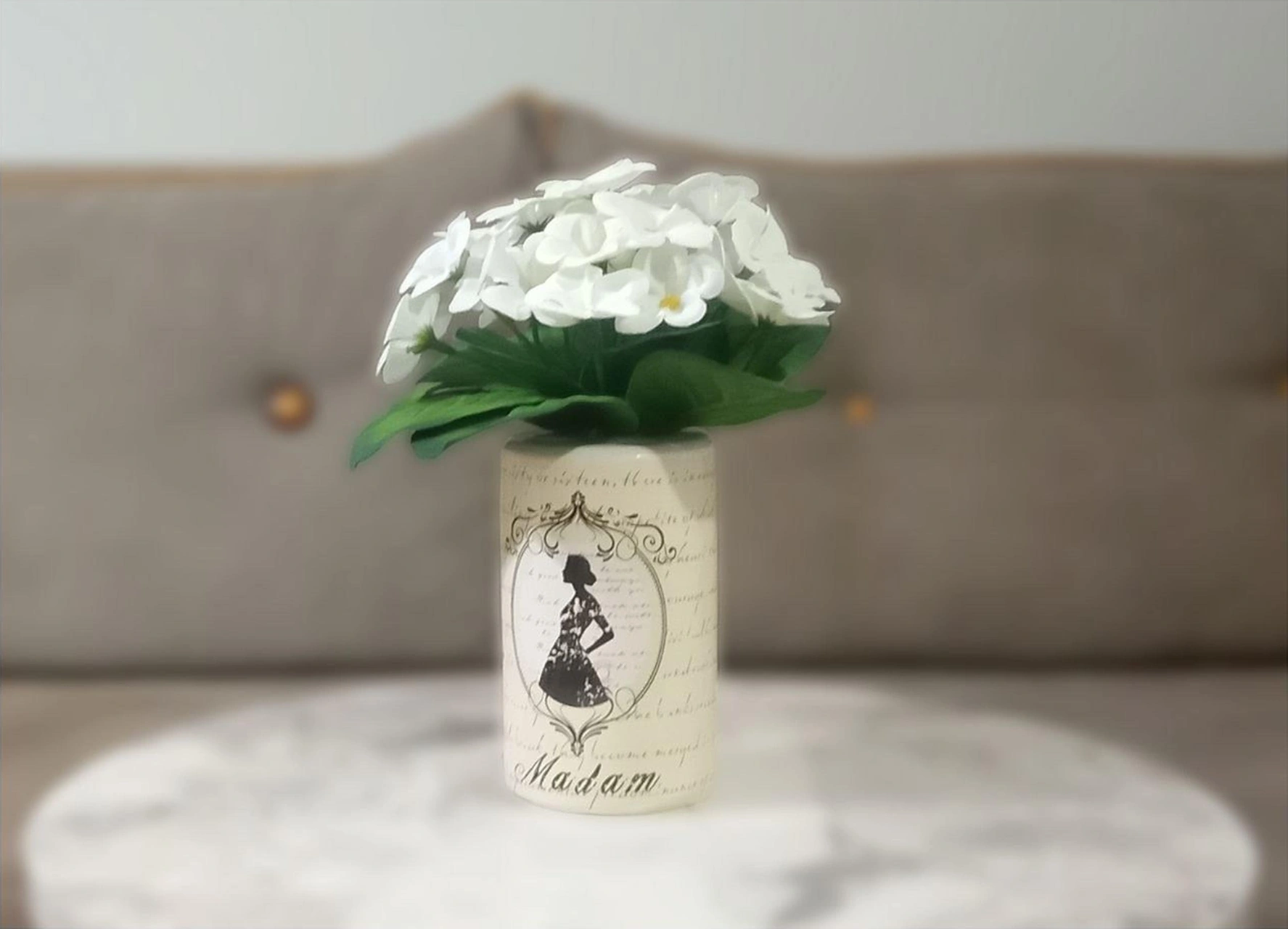 2 Adet Vazo Dahil,vazoda Çiçek,beyaz Yapay Çiçek,vazo Dekoratif Madam Desenli 7x7x16cm Çok Renkli