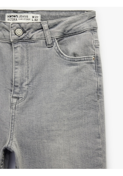 Koton Dar Kesim Normal Bel Cepli İspanyol Paça Jean Pantolon - Flare Jeans Gri 6sal40013md Gri Koton Dar Kesim Normal Bel Cepli İspanyol Paça Jean Pantolon - Flare Jeans Gri 6sal40013md Gri
