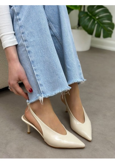 Ervanın Butiği Bej Parlak Deri Larry Lastik Detay Kadın Stiletto-6079 Bej Cilt
