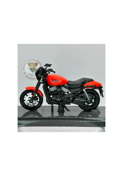 Harley Davidson Street 750 Maket Motor - 1:18 Maisto Kırmızı
