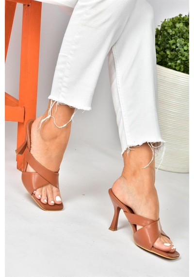Fox Shoes Taba Çapraz Bantlı Kalın Topuklu Kadın Terlik P590033009 Taba-suni Deri Taba