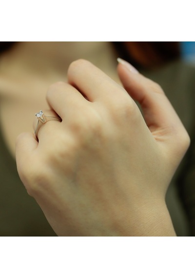 Lova 0,21 Karat Pırlanta Tektaş Yüzük - 1050012