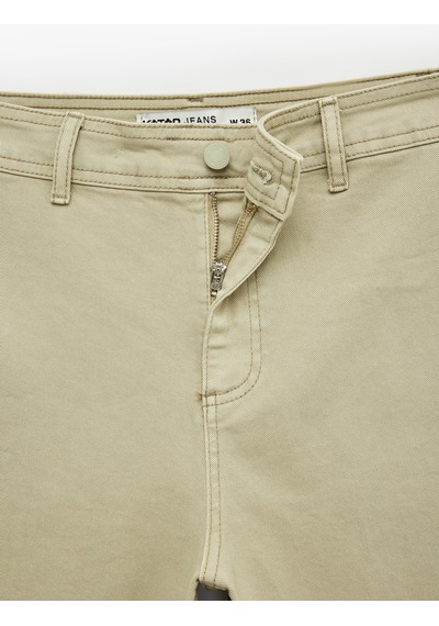Koton Cepli Rahat Kalıp Kesik Paça Yüksek Bel Jean Pantolon - Culoette Jean Haki 7wal40002mw Koton Cepli Rahat Kalıp Kesik Paça Yüksek Bel Jean Pantolon - Culoette Jean Haki 7wal40002mw