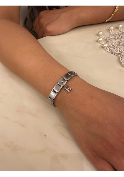 Kişiye Özel İsim Yazılı Harfli Charmlı Paslanmaz Unisex Çelik Bileklik Scb66 Metalik